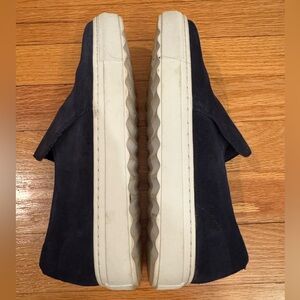 J/Slides Blue Suede Women’s Slip On Shoes Like New!